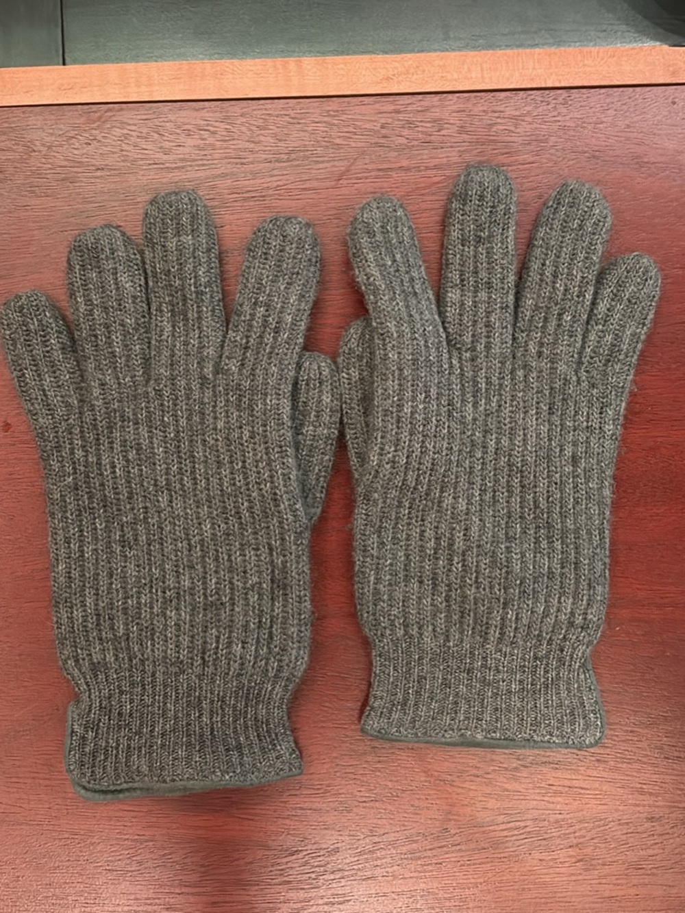 Ralph Lauren Grey Ribbed Knit Gloves 100% Cashmere Large